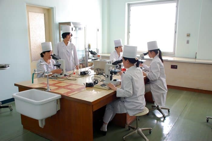 North_Korea-Pyongyang_Maternity_Hospital-02